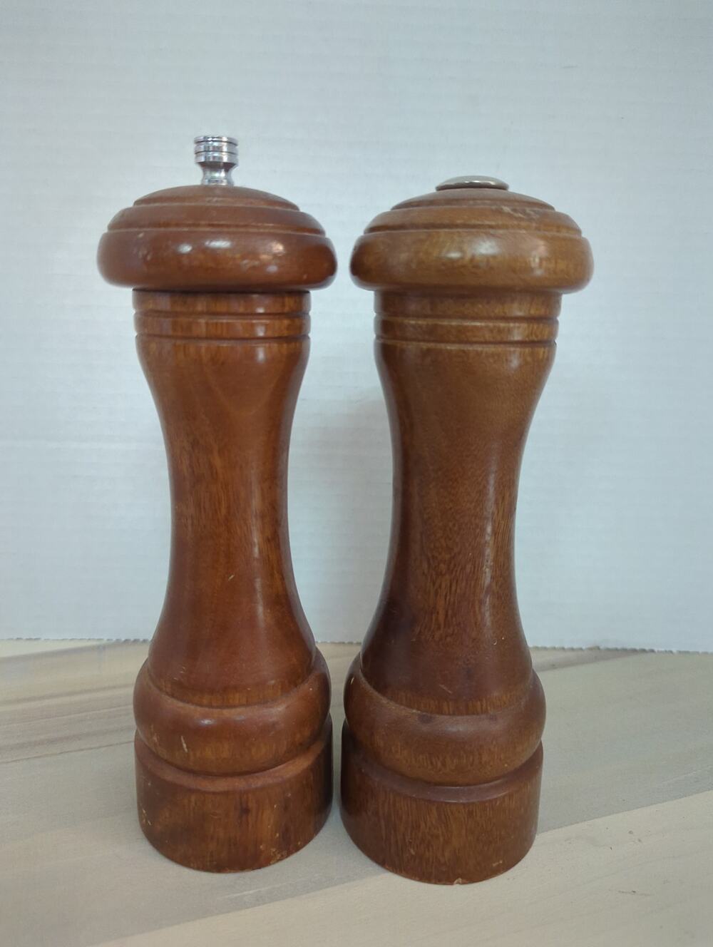 Olde Thompson Sheffield Steel Pair VINTAGE wood Salt Pepper grinder shaker